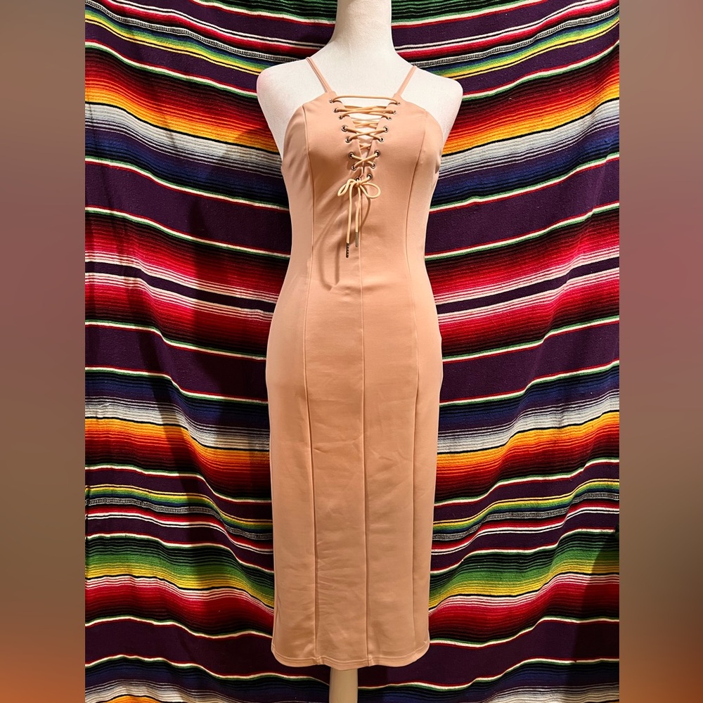 Elegant Peach Pink Tan Salmon Front Lace-Up Sexy Form-Fitting Dress